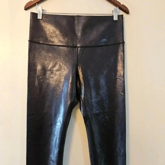 Knix High Rise Contour Waist Faux Vegan Leggings Pants Black Size Large. - Picture 7 of 15